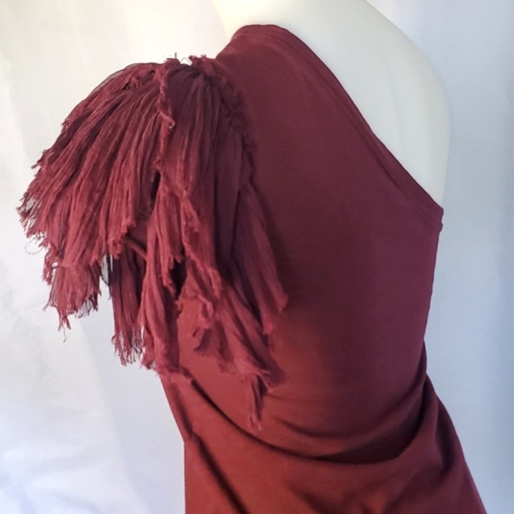 One shoulder assymetrical burgundy merlot red ruffle puff sleeve shirt - Picture 6 of 8